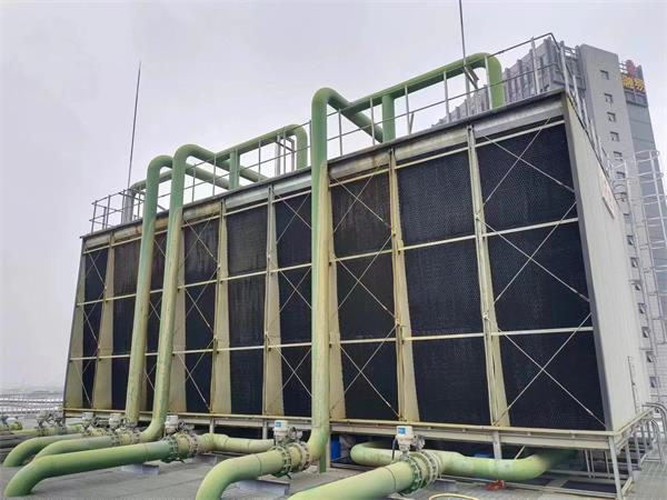 深圳冷卻塔：開式冷卻塔與閉式冷卻塔哪個好？(開式玻璃