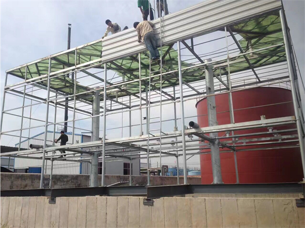 深圳開(kāi)式冷卻塔是否要選擇淬火液冷卻(深圳封閉式冷
