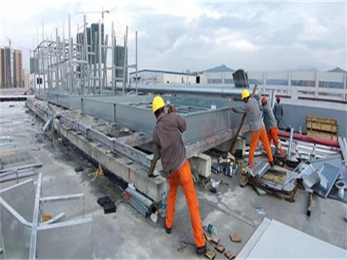 閉式冷卻塔上風(fēng)機(jī)起到的作用不容小覷(冷卻塔玻璃鋼