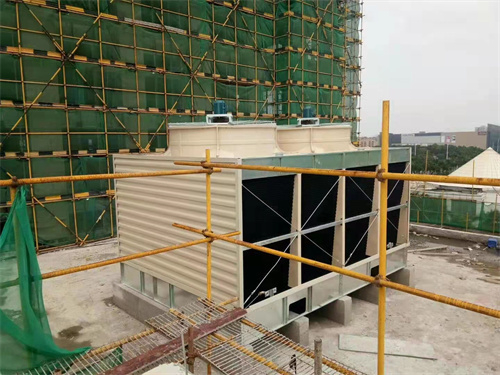 深圳冷卻塔：開式冷卻塔與閉式冷卻塔哪個好？(開式玻璃鋼冷卻塔價格一般是