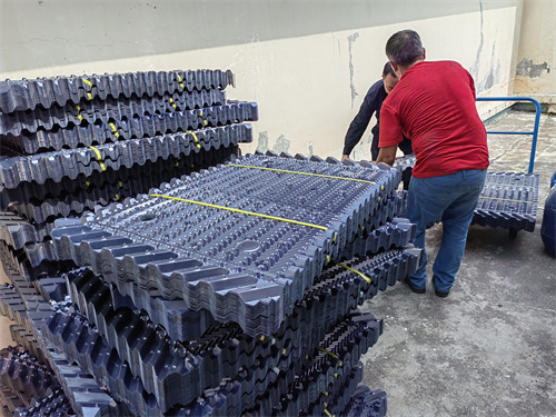 冷卻塔廠家分享：常用的選用冷卻塔填料節(jié)能降耗、削減