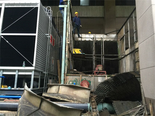 小編介紹橫流冷卻塔的優(yōu)點(diǎn)